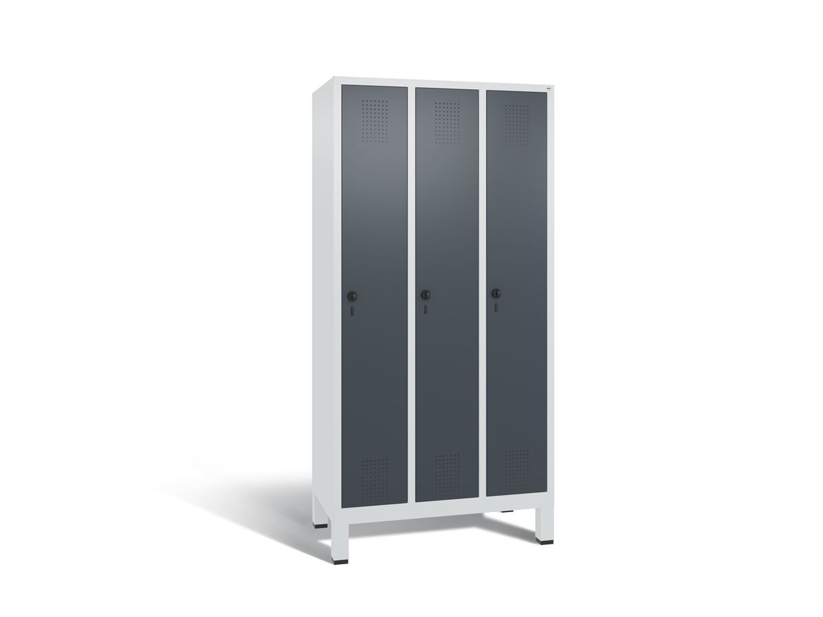 C+P Garderobenschrank Evolo, Füße 1850x900x500mm, 7035/7016, 3 Abteile