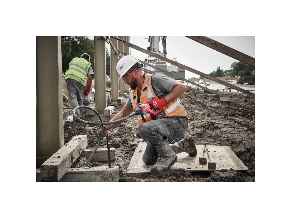 MILWAUKEE Akku-Betonrüttler M18FCVN24-0, solo