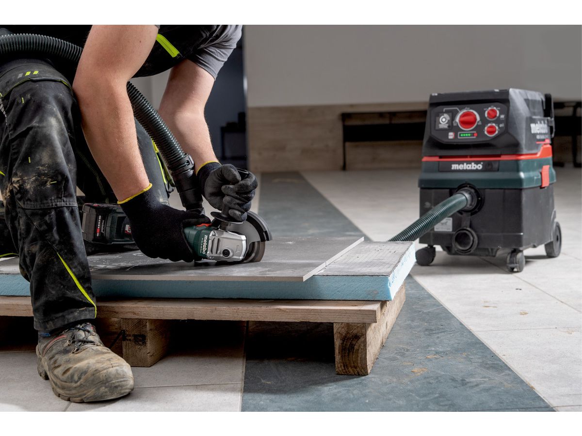 METABO Akku-Winkelschleifer W 18 L  9-125 Quick solo in metaBOX