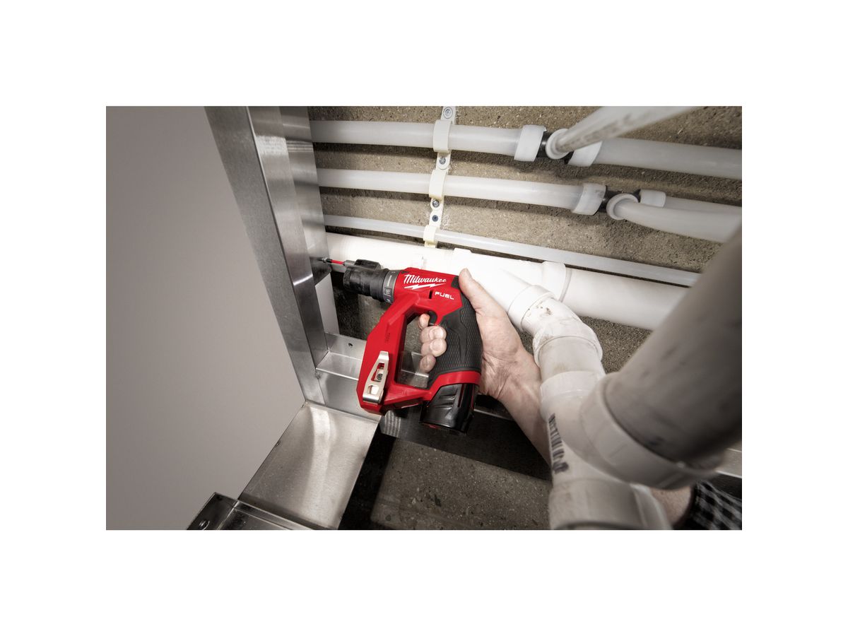 Milwaukee Akku-Bohrschrauber mit Schnellwechselbohrfutter M12FDDXKIT-202X