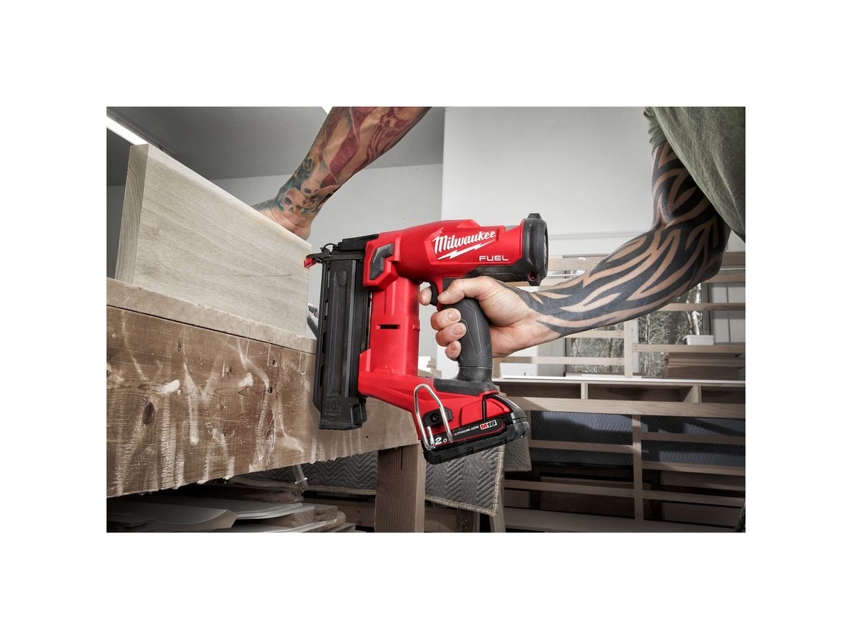 MILWAUKEE Akku-Nagler FUEL M18FN18GS-0X, Solo in HD Box