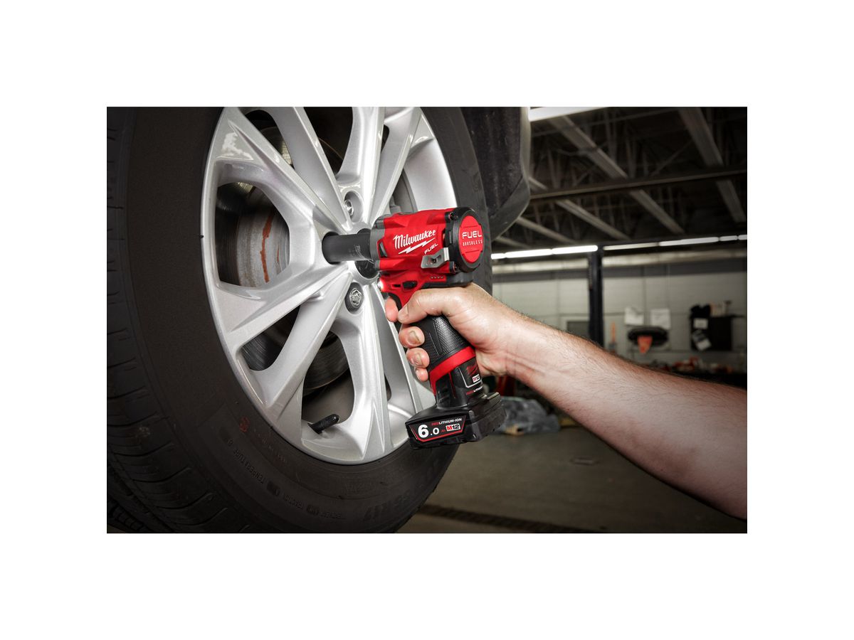 MILWAUKEE FUEL Akku-Schlagschrauber 3/8 ´´ Vierkant M12FIW38-0