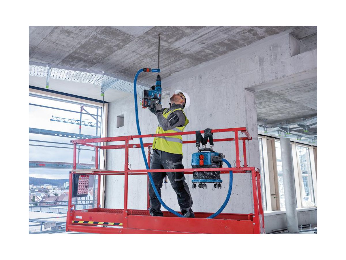 BOSCH Akku-Staubsauger GAS 18V-12 MC, inkl. Zubehör-Set, solo