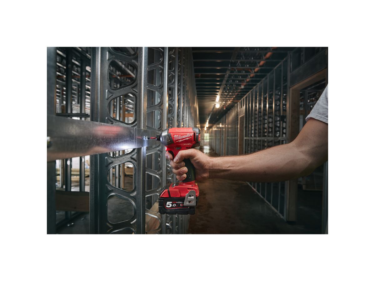 MILWAUKEE Akku-Schlagschrauber 1/4" Hex, M18FQID-502X, 2x18V/5,0Ah, Box