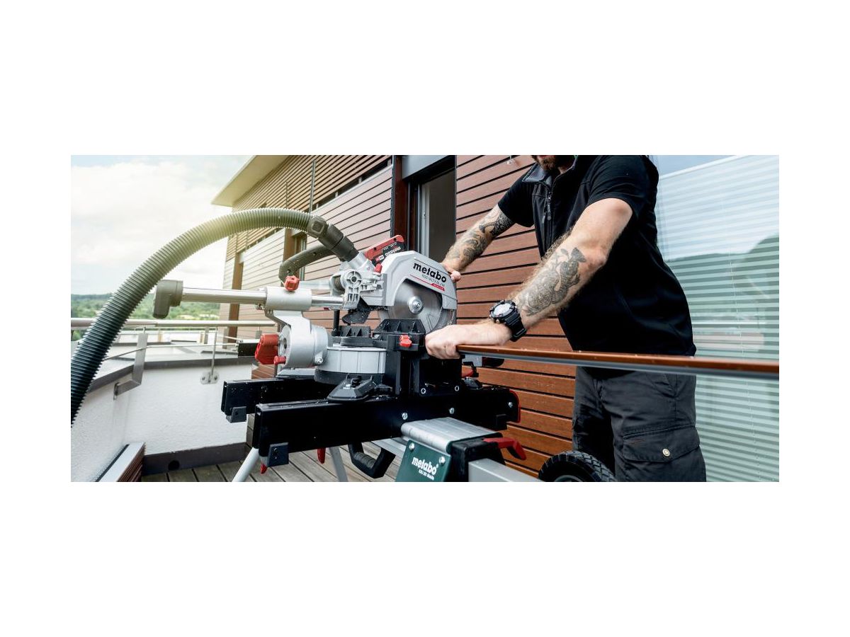 METABO Akku-Kappsäge KGS 18 LTX BL 216 1x18V/4,0 Ah Li-Power, Ladegerät