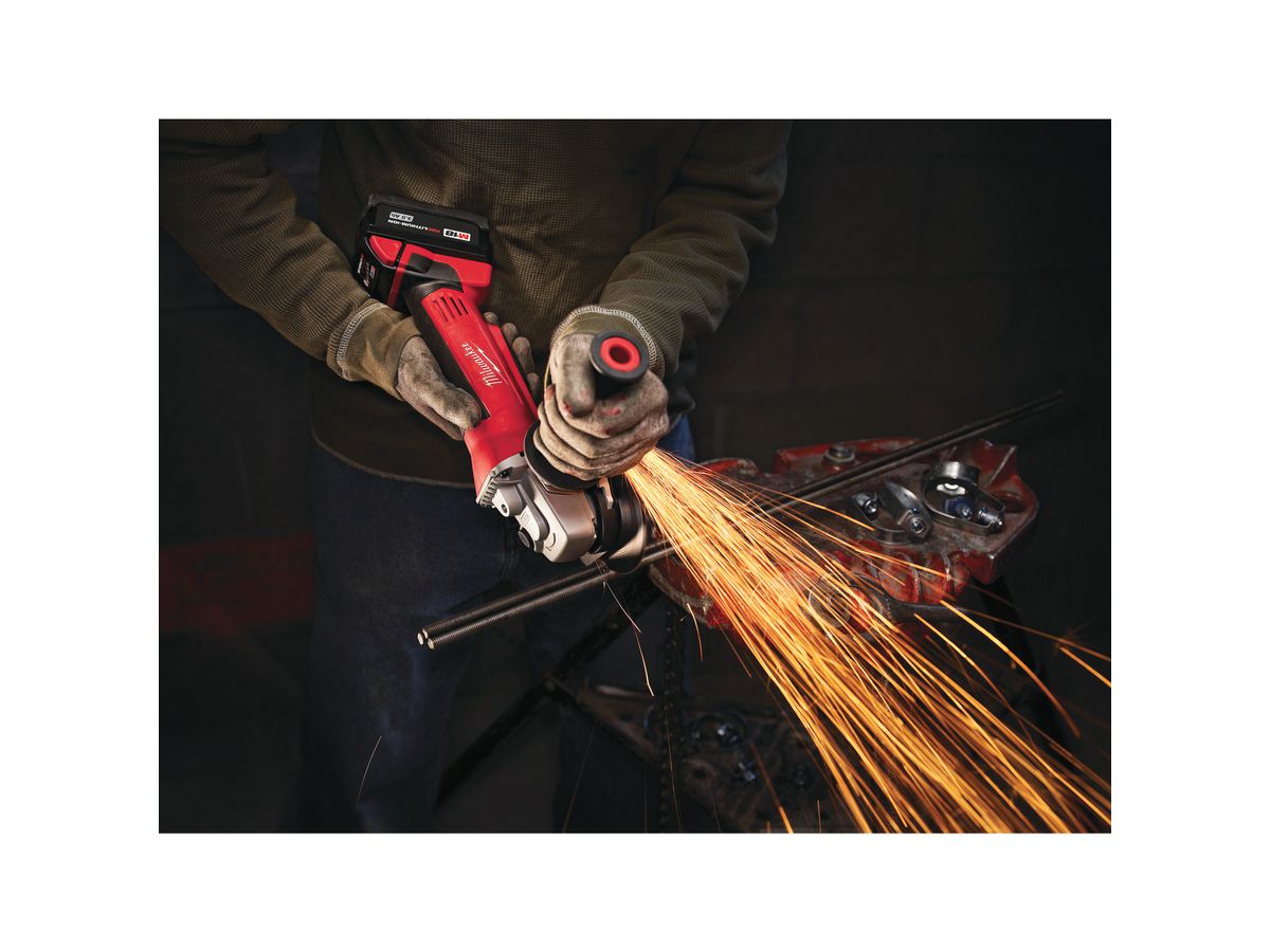 MILWAUKEE Akku-Winkelschleifer HD18AG-115-402C, 2x4Ah, Ladeg, Koffer