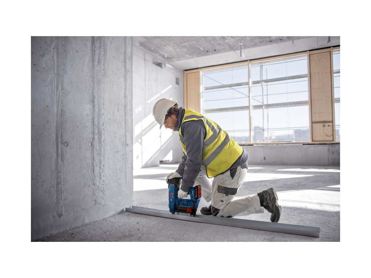 BOSCH Akku-Nagler GNB 18V-38