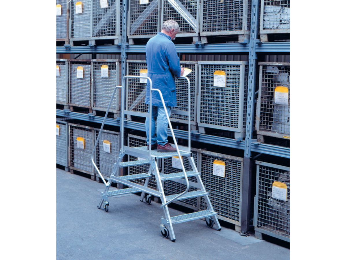 Aluminum step ladder, Double-sided access, mobile.