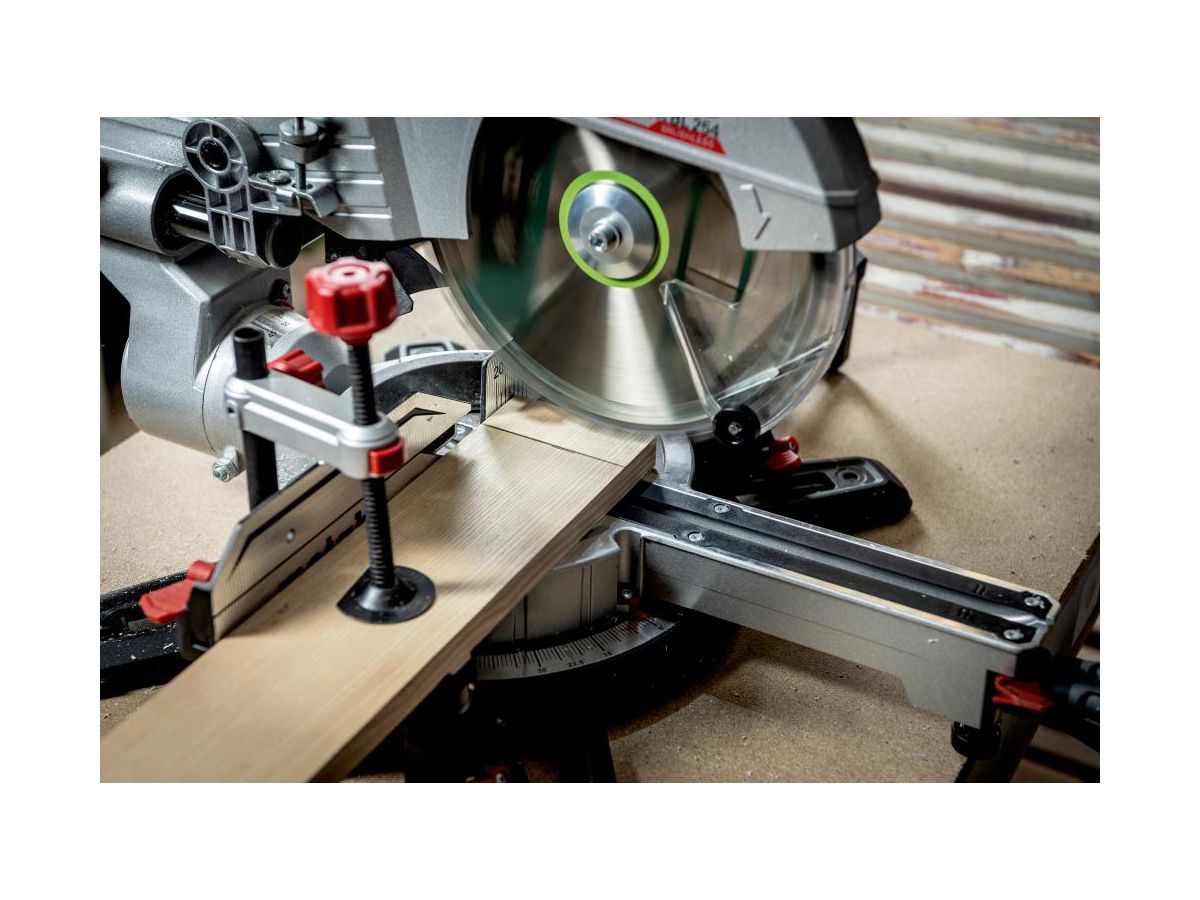 METABO Akku-Kappsäge KGS 18 LTX BL 216 1x18V/4,0 Ah Li-Power, Ladegerät