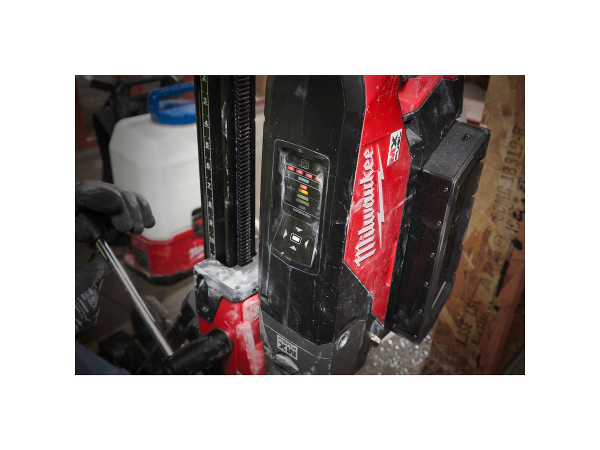 MILWAUKEE Diamantkernbohrgerät MXF DCD150-0C